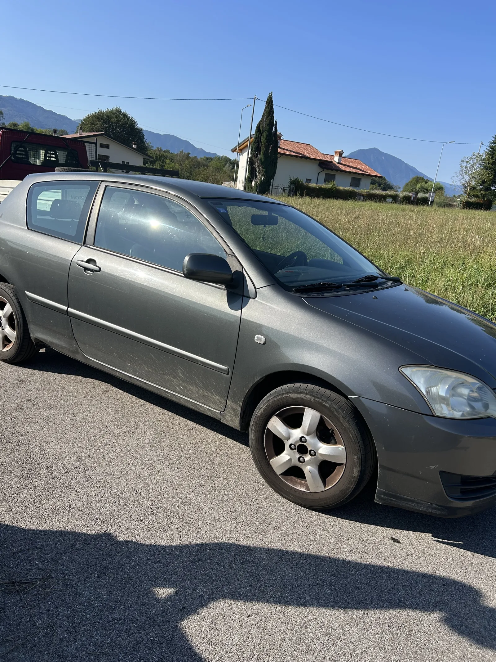Toyota · foto 3