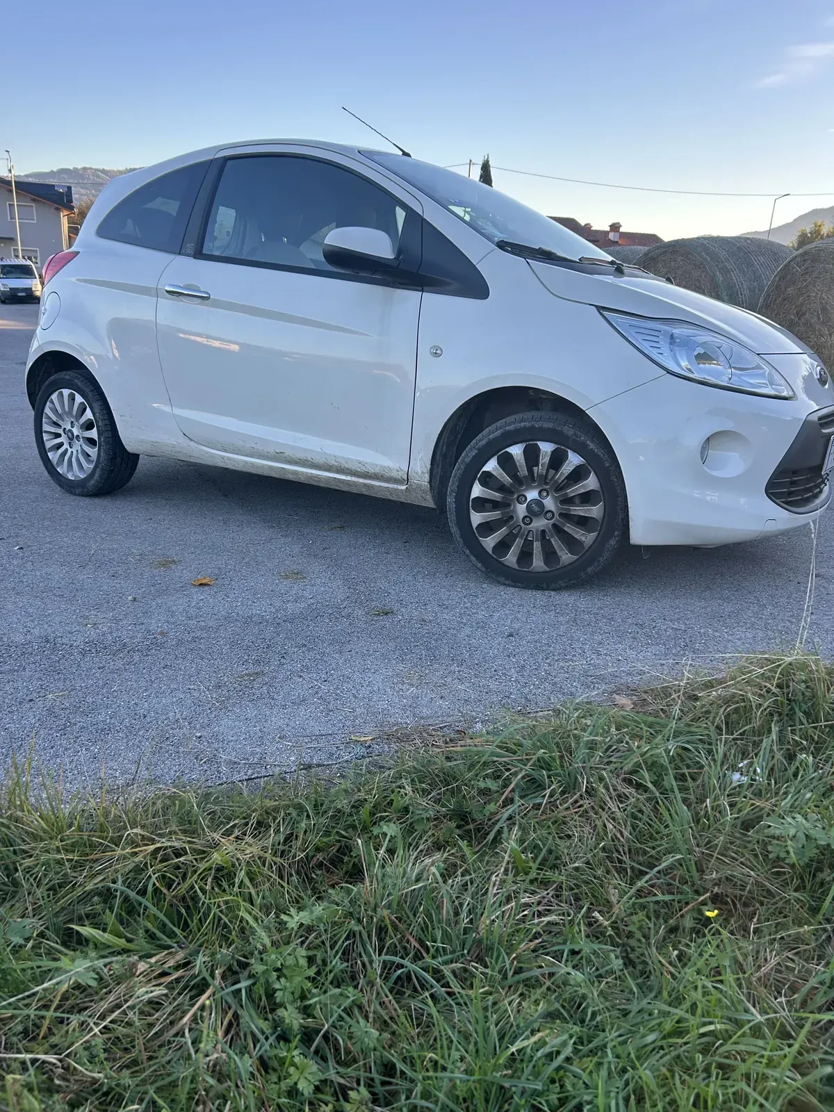Ford ka · foto 4