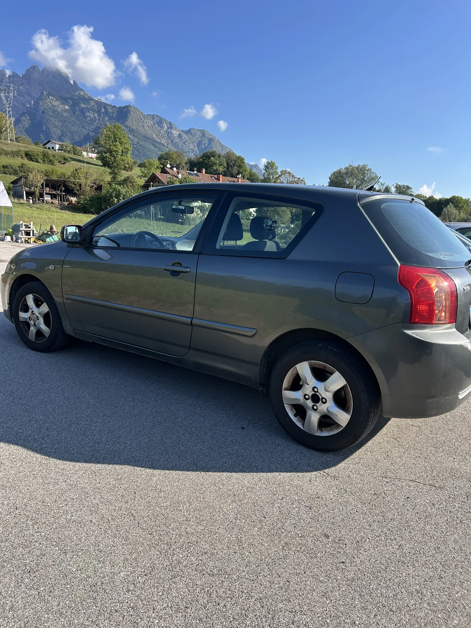 Toyota · foto 2
